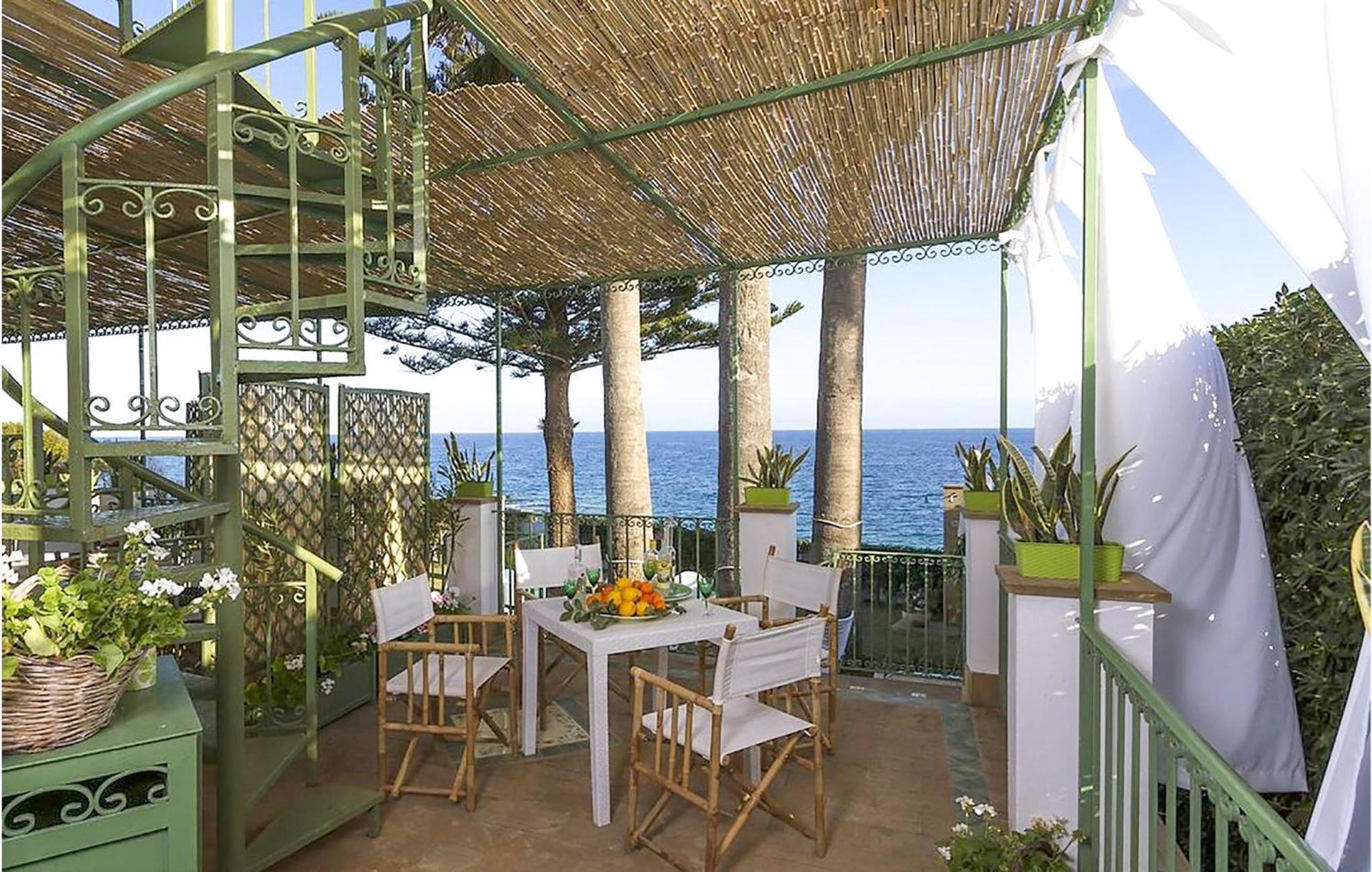 Casa vacanze Beautiful In Siracusa With House Sea View Syracuse